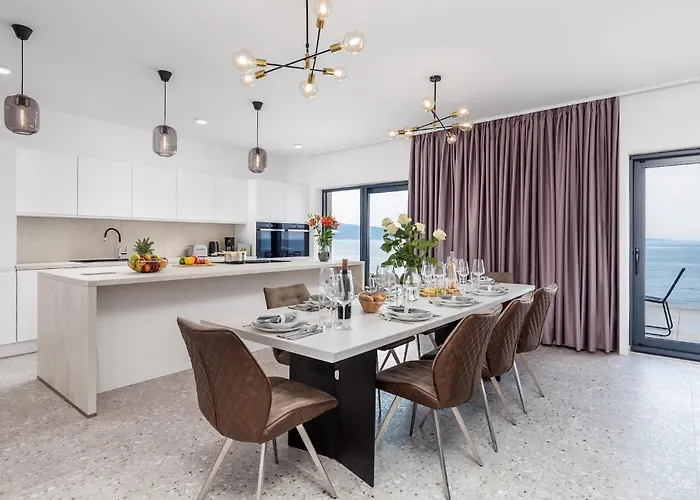 Дом отдыха Frami Стариград